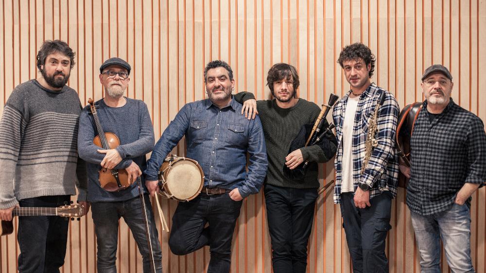 Os d'Abaixo en Tui