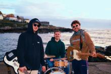 Boogies - foto de banda fronte ao mar